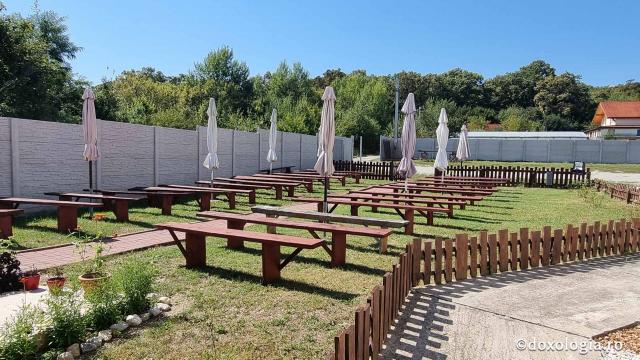 Schitul „Acoperământul Maicii Domnului” Șura Mare