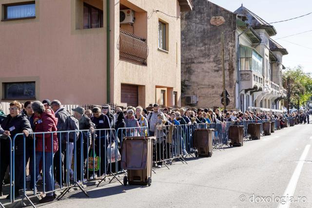 (Foto) Jurnal de pelerin la Sfânta Cuvioasă Parascheva – Ziua I, 8 octombrie 2024