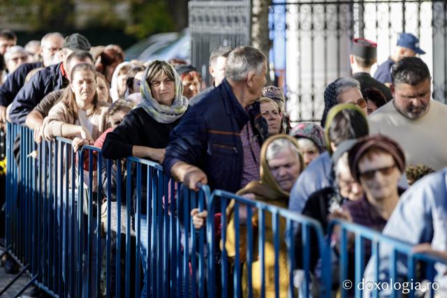 (Foto) Jurnal de pelerin la Sfânta Cuvioasă Parascheva – Ziua I, 8 octombrie 2024
