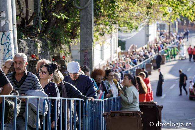 (Foto) Jurnal de pelerin la Sfânta Cuvioasă Parascheva – Ziua I, 8 octombrie 2024