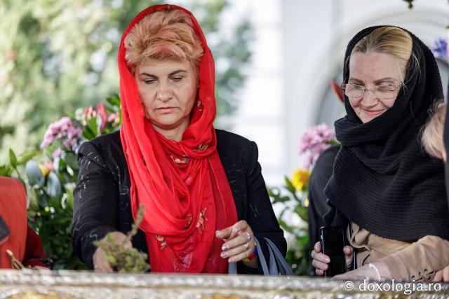 Jurnal de pelerin la Sfânta Cuvioasă Parascheva – Ziua a II-a, 9 octombrie 2024 / foto: Oana Nechifor (Foto) Jurnal de pelerin la Sfânta Cuvioasă Parascheva – Ziua a II-a, 9 octombrie 2024