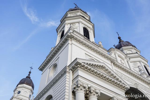 Jurnal de pelerin la Sfânta Cuvioasă Parascheva – Ziua a II-a, 9 octombrie 2024 / foto: Oana Nechifor (Foto) Jurnal de pelerin la Sfânta Cuvioasă Parascheva – Ziua a II-a, 9 octombrie 2024