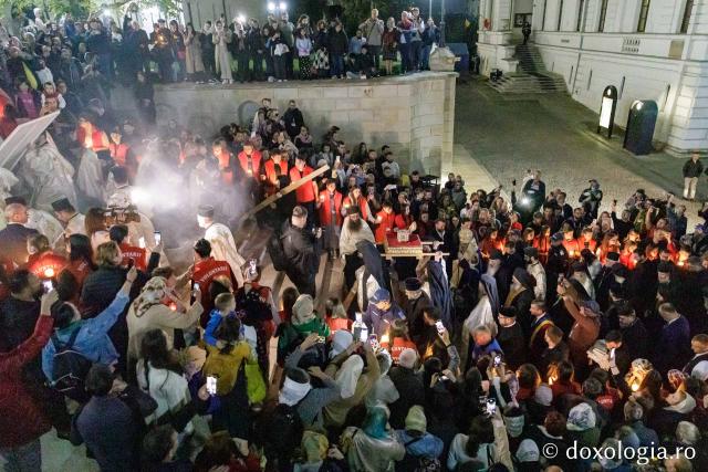Întâmpinarea cinstitelor moaște ale Sfântului Mare Mucenic și Tămăduitor Pantelimon / Foto: Oana Nechifor (Foto) Întâmpinarea cinstitelor moaște ale Sfântului Mare Mucenic și Tămăduitor Pantelimon