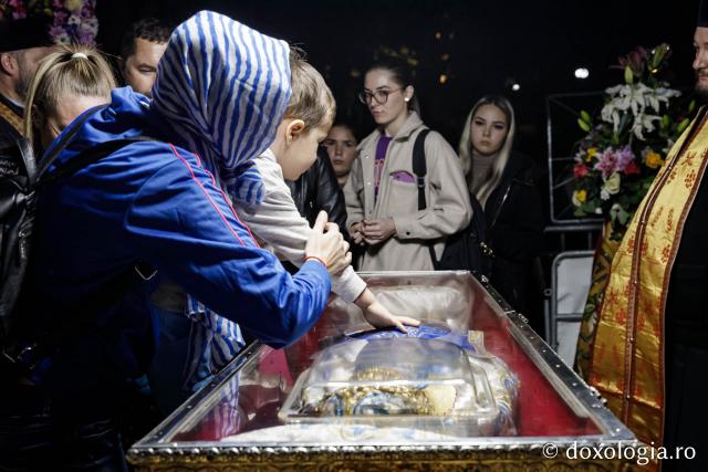 Jurnal de pelerin la Sfânta Cuvioasă Parascheva – Ziua a II-a, 9 octombrie 2024 / foto: Oana Nechifor (Foto) Jurnal de pelerin la Sfânta Cuvioasă Parascheva – Ziua a II-a, 9 octombrie 2024