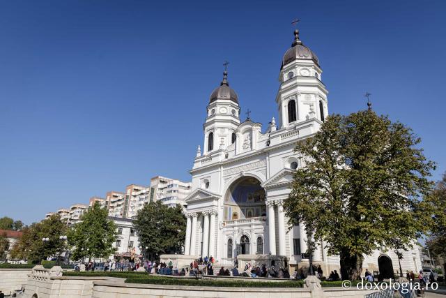 Jurnal de pelerin la Sfânta Cuvioasă Parascheva – Ziua a III-a, 10 octombrie 2024 / foto: Oana Nechifor (Foto) Jurnal de pelerin la Sfânta Cuvioasă Parascheva – Ziua a III-a, 10 octombrie 2024
