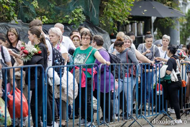 Jurnal de pelerin la Sfânta Cuvioasă Parascheva – Ziua a IV-a, 11 octombrie 2024 / foto: Oana Nechifor (Foto) Jurnal de pelerin la Sfânta Cuvioasă Parascheva – Ziua a IV-a, 11 octombrie 2024