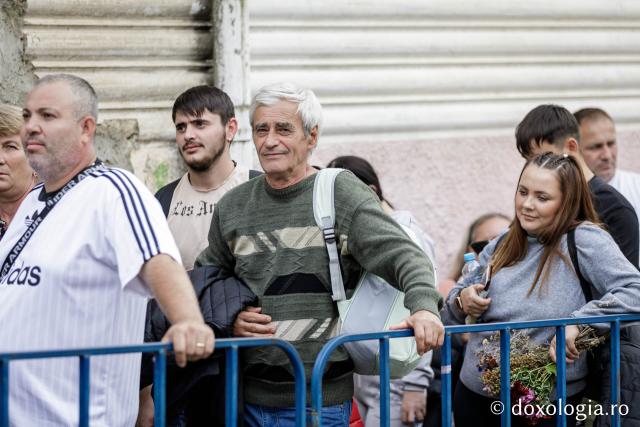 Jurnal de pelerin la Sfânta Cuvioasă Parascheva – Ziua a IV-a, 11 octombrie 2024 / foto: Oana Nechifor (Foto) Jurnal de pelerin la Sfânta Cuvioasă Parascheva – Ziua a IV-a, 11 octombrie 2024