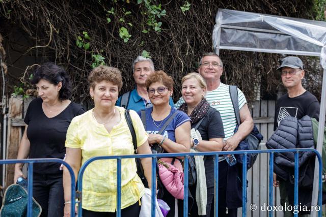 Jurnal de pelerin la Sfânta Cuvioasă Parascheva – Ziua a IV-a, 11 octombrie 2024 / foto: Oana Nechifor (Foto) Jurnal de pelerin la Sfânta Cuvioasă Parascheva – Ziua a IV-a, 11 octombrie 2024