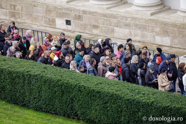 Jurnal de pelerin la Sfânta Cuvioasă Parascheva – Ziua a VIII-a, 15 octombrie 2024 / foto: Oana Nechifor (Foto) Jurnal de pelerin la Sfânta Cuvioasă Parascheva – Ziua a VIII-a, 15 octombrie 2024