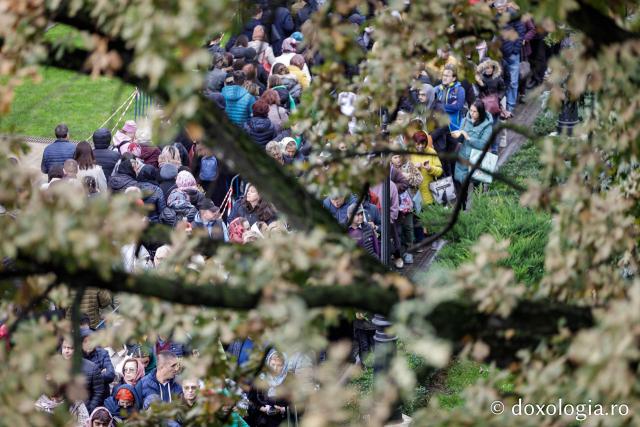 Jurnal de pelerin la Sfânta Cuvioasă Parascheva – Ziua a VIII-a, 15 octombrie 2024 / foto: Oana Nechifor (Foto) Jurnal de pelerin la Sfânta Cuvioasă Parascheva – Ziua a VIII-a, 15 octombrie 2024