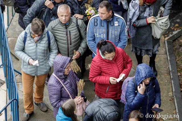 Jurnal de pelerin la Sfânta Cuvioasă Parascheva – Ziua a VIII-a, 15 octombrie 2024 / foto: Oana Nechifor (Foto) Jurnal de pelerin la Sfânta Cuvioasă Parascheva – Ziua a VIII-a, 15 octombrie 2024