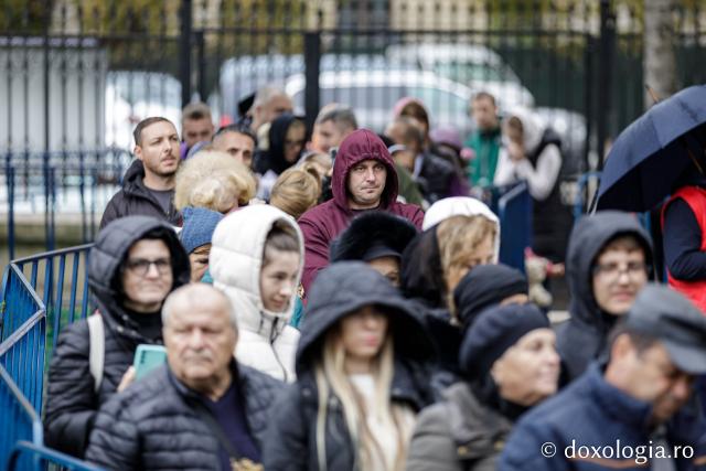 Jurnal de pelerin la Sfânta Cuvioasă Parascheva – Ziua a VIII-a, 15 octombrie 2024 / foto: Oana Nechifor (Foto) Jurnal de pelerin la Sfânta Cuvioasă Parascheva – Ziua a VIII-a, 15 octombrie 2024