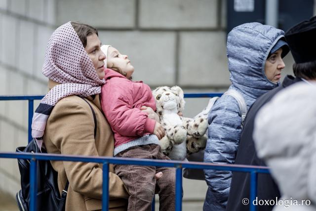 Jurnal de pelerin la Sfânta Cuvioasă Parascheva – Ziua a VIII-a, 15 octombrie 2024 / foto: Oana Nechifor (Foto) Jurnal de pelerin la Sfânta Cuvioasă Parascheva – Ziua a VIII-a, 15 octombrie 2024