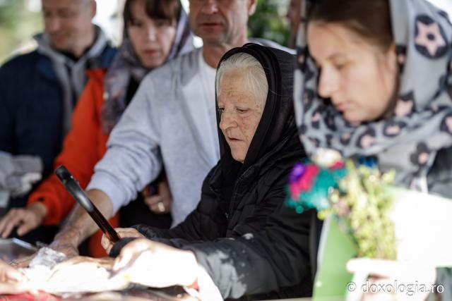 Jurnal de pelerin la Sfânta Cuvioasă Parascheva – Ziua a VI-a, 13 octombrie 2024 / foto: Oana Nechifor (Foto) Jurnal de pelerin la Sfânta Cuvioasă Parascheva – Ziua a VI-a, 13 octombrie 2024