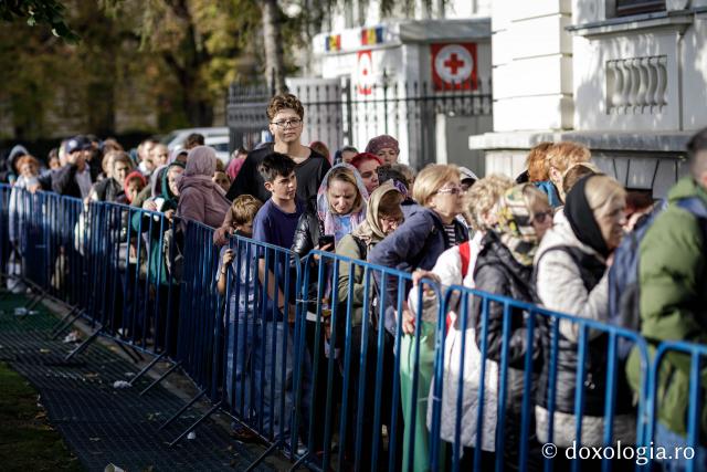 Jurnal de pelerin la Sfânta Cuvioasă Parascheva – Ziua a VI-a, 13 octombrie 2024 / foto: Oana Nechifor (Foto) Jurnal de pelerin la Sfânta Cuvioasă Parascheva – Ziua a VI-a, 13 octombrie 2024