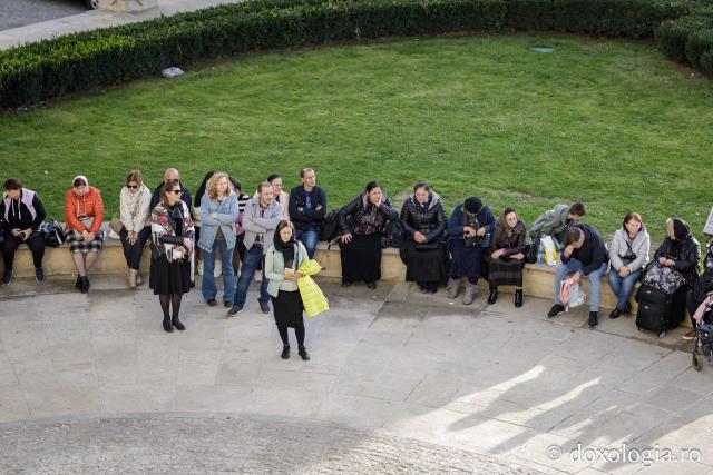 Jurnal de pelerin la Sfânta Cuvioasă Parascheva – Ziua a VI-a, 13 octombrie 2024 / foto: Oana Nechifor (Foto) Jurnal de pelerin la Sfânta Cuvioasă Parascheva – Ziua a VI-a, 13 octombrie 2024