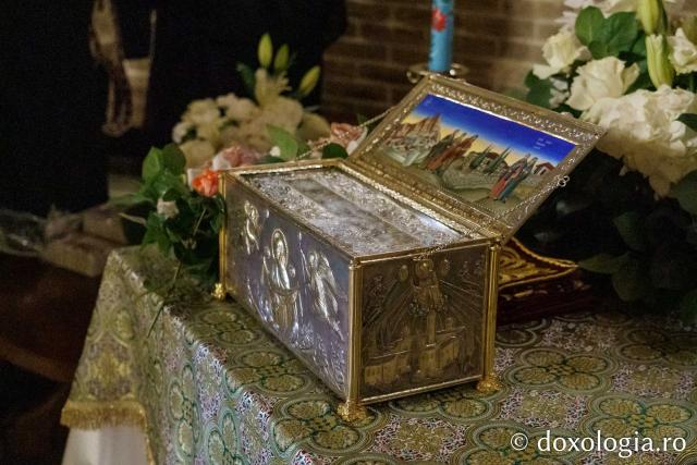 Brâul Maicii Domnului a poposit la Parohia „Sfântul Ioan Rusul” – Valea Adâncă din Iași / Foto: Mihail Vrăjitoru Brâul Maicii Domnului a poposit la Parohia „Sfântul Ioan Rusul” – Valea Adâncă din Iași