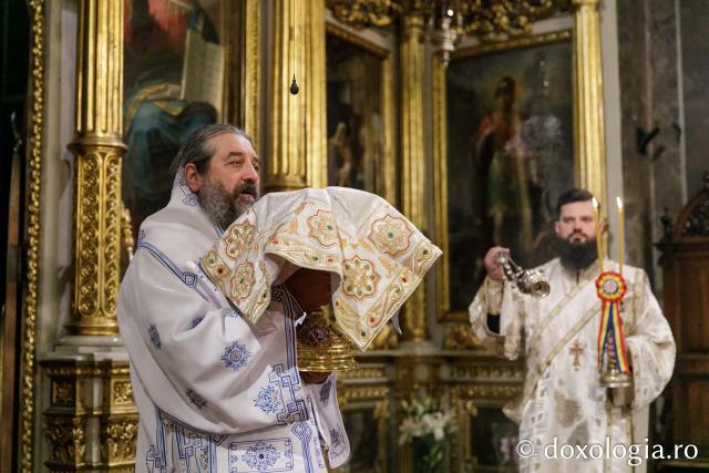PS Nichifor Botoșăneanul a slujit la Catedrala Mitropolitană din Iași