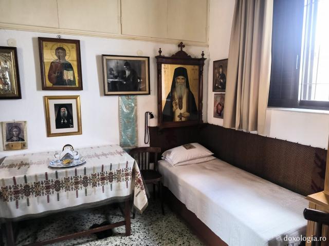 Chilia Părintelui Filotei Zervakos de la Mănăstirea „Panaghia Myrtidiotissa”din Paros / Foto: Pr. Marin Osoianu Chilia Părintelui Filotei Zervakos de la Mănăstirea „Panaghia Myrtidiotissa”din Paros