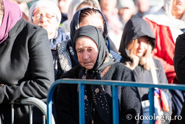 Rugăciune și bucurie: uniți sub ocrotirea Sfintei Parascheva și a Sfântului Pantelimon, Vindecătorul / Foto: Oana Nechifor Rugăciune și bucurie: uniți sub ocrotirea Sfintei Parascheva și a Sfântului Pantelimon, Vindecătorul