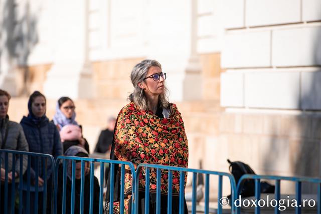 Rugăciune și bucurie: uniți sub ocrotirea Sfintei Parascheva și a Sfântului Pantelimon, Vindecătorul / Foto: Oana Nechifor Rugăciune și bucurie: uniți sub ocrotirea Sfintei Parascheva și a Sfântului Pantelimon, Vindecătorul