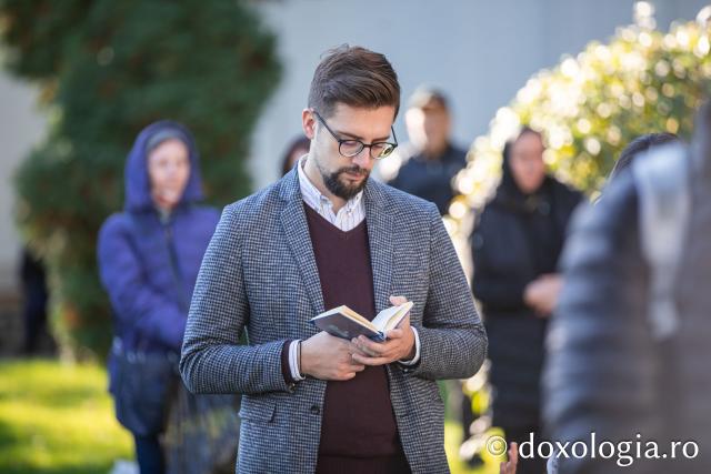 Rugăciune și bucurie: uniți sub ocrotirea Sfintei Parascheva și a Sfântului Pantelimon, Vindecătorul / Foto: Oana Nechifor Rugăciune și bucurie: uniți sub ocrotirea Sfintei Parascheva și a Sfântului Pantelimon, Vindecătorul