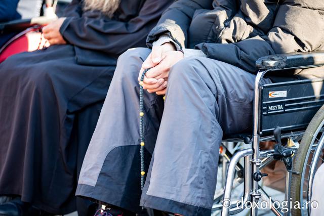 Rugăciune și bucurie: uniți sub ocrotirea Sfintei Parascheva și a Sfântului Pantelimon, Vindecătorul / Foto: Oana Nechifor Rugăciune și bucurie: uniți sub ocrotirea Sfintei Parascheva și a Sfântului Pantelimon, Vindecătorul