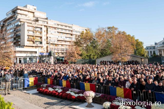 Sfânta Liturghie – Hramul Sfintei Cuvioase Parascheva, 2024