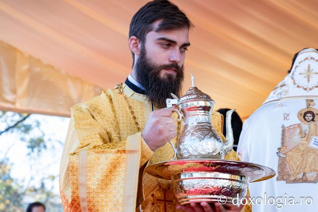 Sfânta Liturghie – Hramul Sfintei Cuvioase Parascheva, 2024