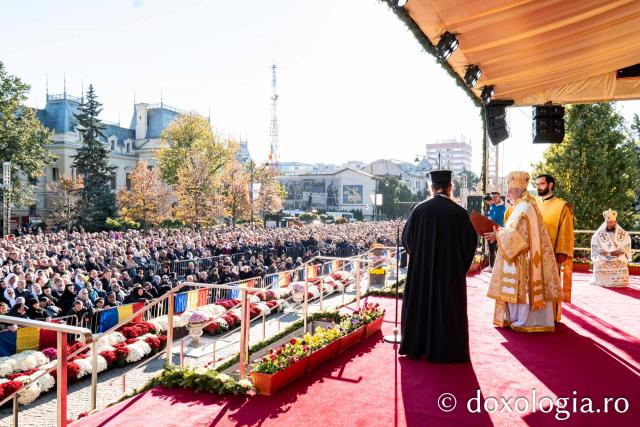 Sfânta Liturghie – Hramul Sfintei Cuvioase Parascheva, 2024