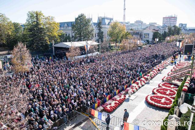 Sfânta Liturghie – Hramul Sfintei Cuvioase Parascheva, 2024