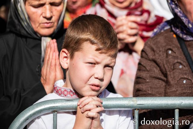 Sfânta Liturghie – Hramul Sfintei Cuvioase Parascheva, 2024