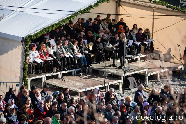 Sfânta Liturghie – Hramul Sfintei Cuvioase Parascheva, 2024