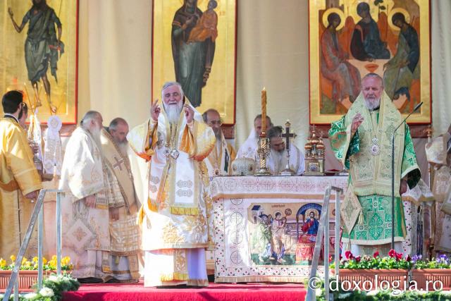 Sfânta Liturghie – Hramul Sfintei Cuvioase Parascheva, 2024