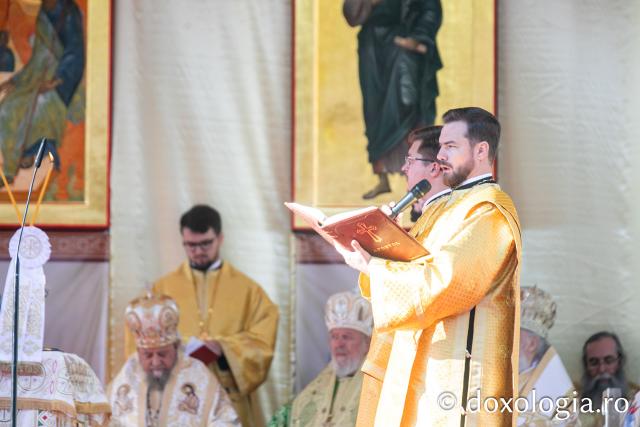 Sfânta Liturghie – Hramul Sfintei Cuvioase Parascheva, 2024