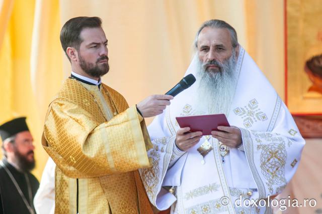 Sfânta Liturghie – Hramul Sfintei Cuvioase Parascheva, 2024