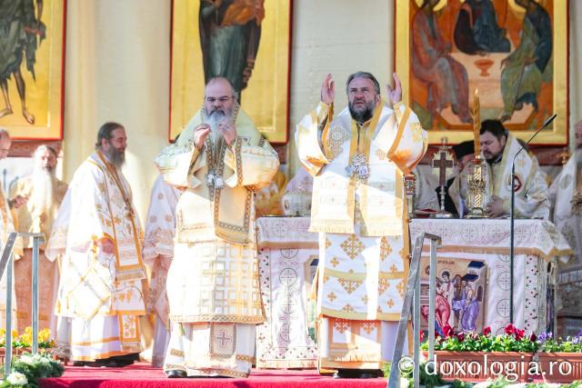 Sfânta Liturghie – Hramul Sfintei Cuvioase Parascheva, 2024