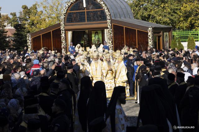 (Foto) Ziua cea mare: 27 octombrie, sărbătoarea Sfântului Dimitrie, Ocrotitorul Bucureștilor