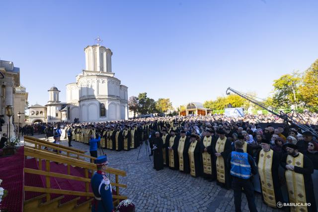 (Foto) Ziua cea mare: 27 octombrie, sărbătoarea Sfântului Dimitrie, Ocrotitorul Bucureștilor