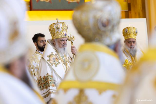 (Foto) Ziua cea mare: 27 octombrie, sărbătoarea Sfântului Dimitrie, Ocrotitorul Bucureștilor
