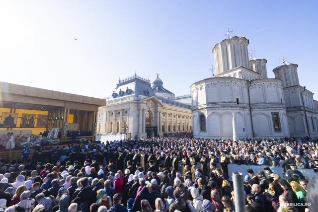 (Foto) Ziua cea mare: 27 octombrie, sărbătoarea Sfântului Dimitrie, Ocrotitorul Bucureștilor