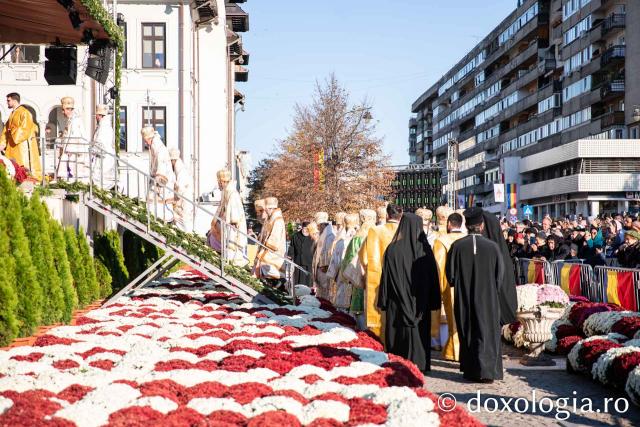 Soborul ierarhilor slujitori – Hramul Sfintei Cuvioase Parascheva, 2024