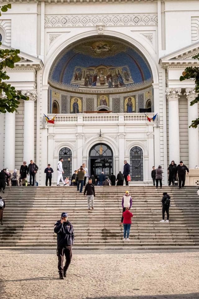(Foto) Jurnal de pelerin la Sfânta Cuvioasă Parascheva – Ziua a V-a, 12 octombrie 2024