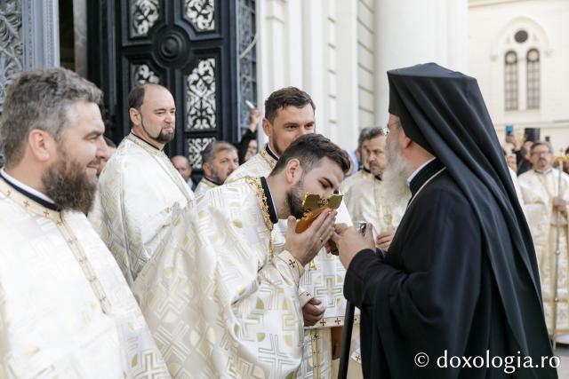 PS Ignatie a slujit la Catedrala Mitropolitană din Iași în a patra zi de pelerinaj / Foto: pr. Silviu Cluci PS Ignatie a slujit la Catedrala Mitropolitană din Iași în a patra zi de pelerinaj