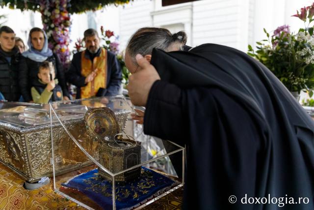 PS Ignatie a slujit la Catedrala Mitropolitană din Iași în a patra zi de pelerinaj / Foto: pr. Silviu Cluci PS Ignatie a slujit la Catedrala Mitropolitană din Iași în a patra zi de pelerinaj