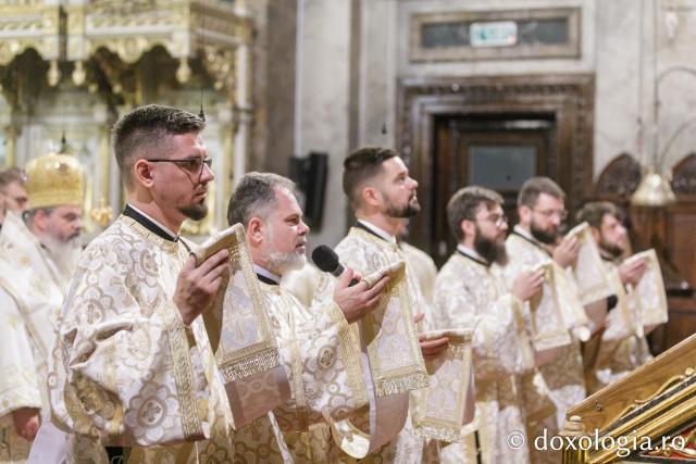 PS Ignatie a slujit la Catedrala Mitropolitană din Iași în a patra zi de pelerinaj / Foto: pr. Silviu Cluci PS Ignatie a slujit la Catedrala Mitropolitană din Iași în a patra zi de pelerinaj