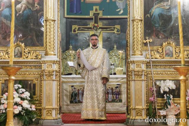 PS Ignatie a slujit la Catedrala Mitropolitană din Iași în a patra zi de pelerinaj / Foto: pr. Silviu Cluci PS Ignatie a slujit la Catedrala Mitropolitană din Iași în a patra zi de pelerinaj