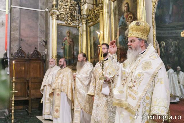 PS Ignatie a slujit la Catedrala Mitropolitană din Iași în a patra zi de pelerinaj / Foto: pr. Silviu Cluci PS Ignatie a slujit la Catedrala Mitropolitană din Iași în a patra zi de pelerinaj