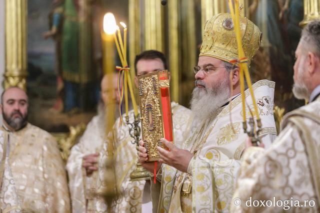 PS Ignatie a slujit la Catedrala Mitropolitană din Iași în a patra zi de pelerinaj / Foto: pr. Silviu Cluci PS Ignatie a slujit la Catedrala Mitropolitană din Iași în a patra zi de pelerinaj
