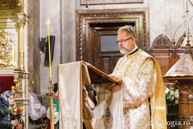 PS Nichifor Botoșăneanul a slujit la Catedrala Mitropolitană din Iași